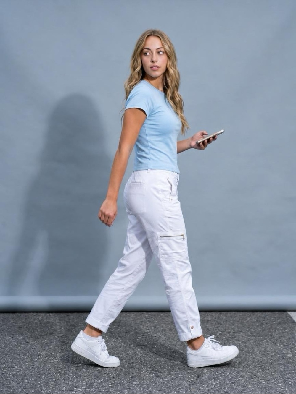 CHICO’S Size 1.5 (10) Crop White Cargo Jeans